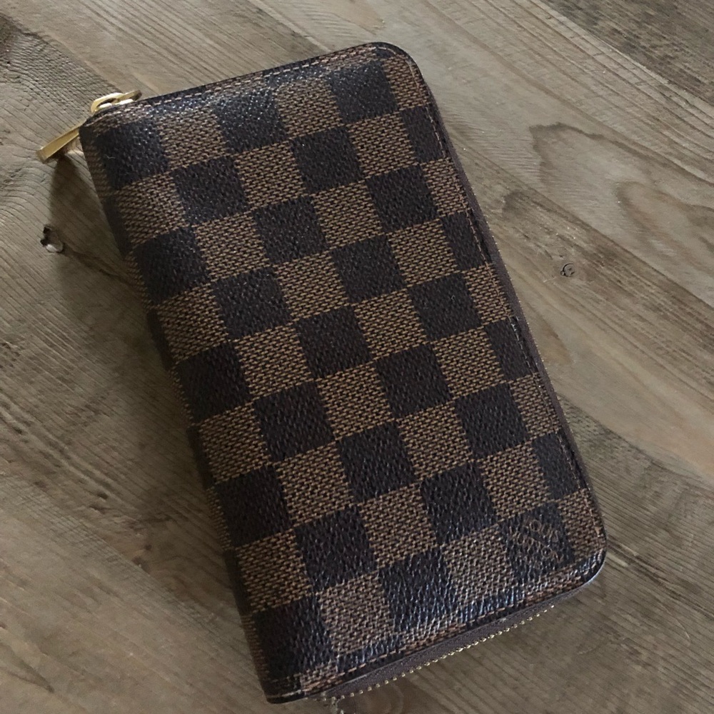 Louis Vuitton compact zippy wallet Damier Ebene